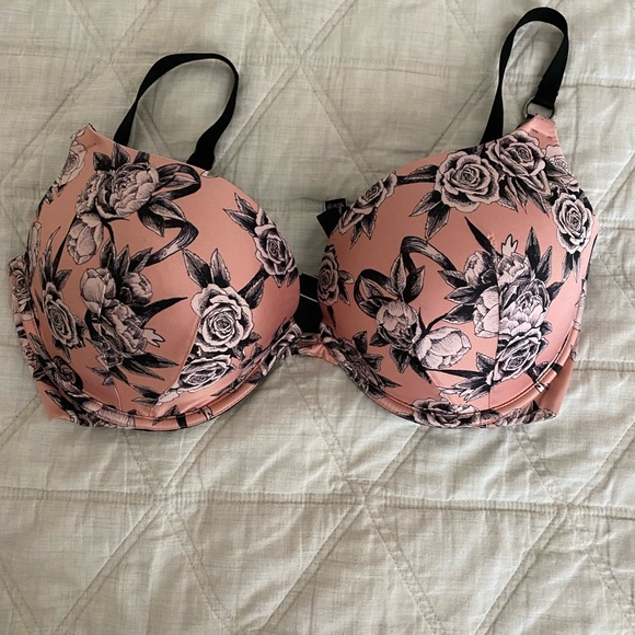 Victoria's Secret Other - Victoria secrets bra 34/DD